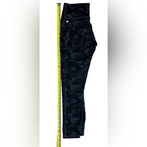 Fabletics Powerhold High Rise Camo Leggings Women's Size Medium